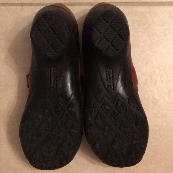 Like new Mary Janes - Picture 4 of 4